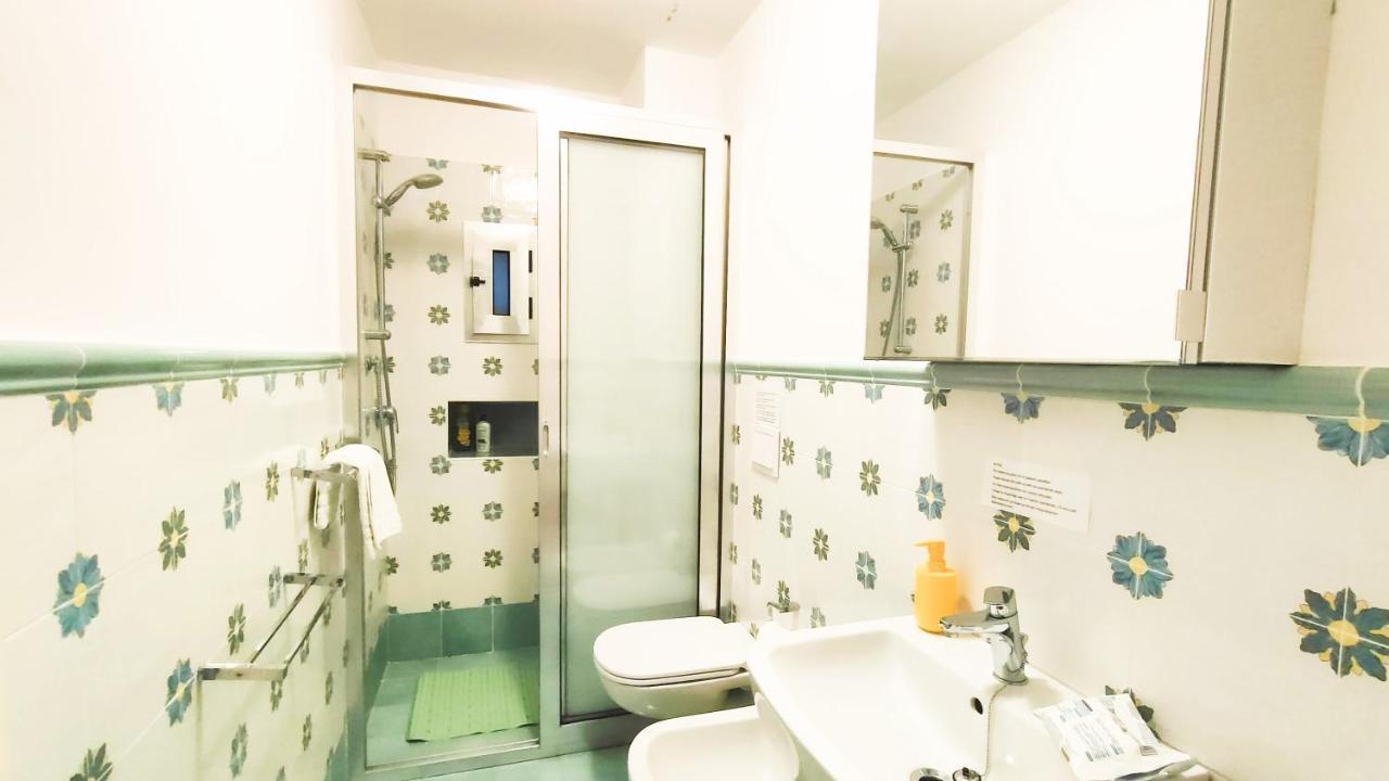 Casa Vacanza "Nonna Matilde" A Meta Di Sorrento, 600Mt Dal Mare, Casa Per 4 Экстерьер фото
