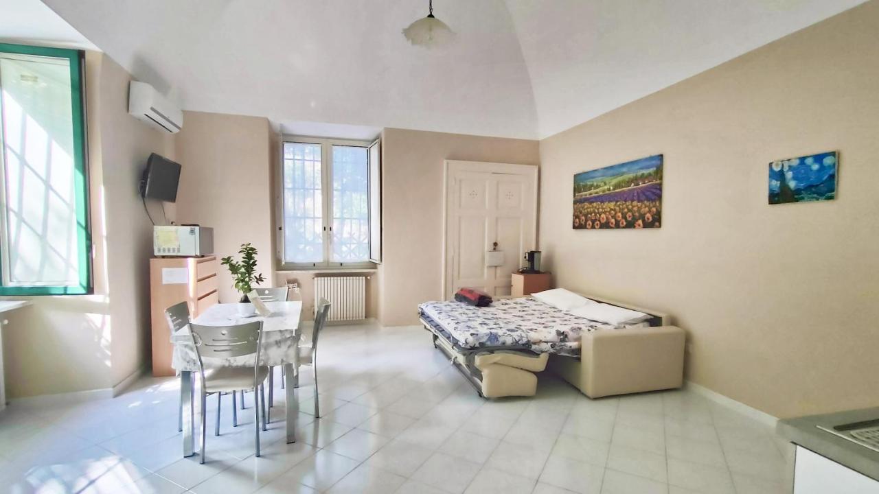 Casa Vacanza "Nonna Matilde" A Meta Di Sorrento, 600Mt Dal Mare, Casa Per 4 Экстерьер фото