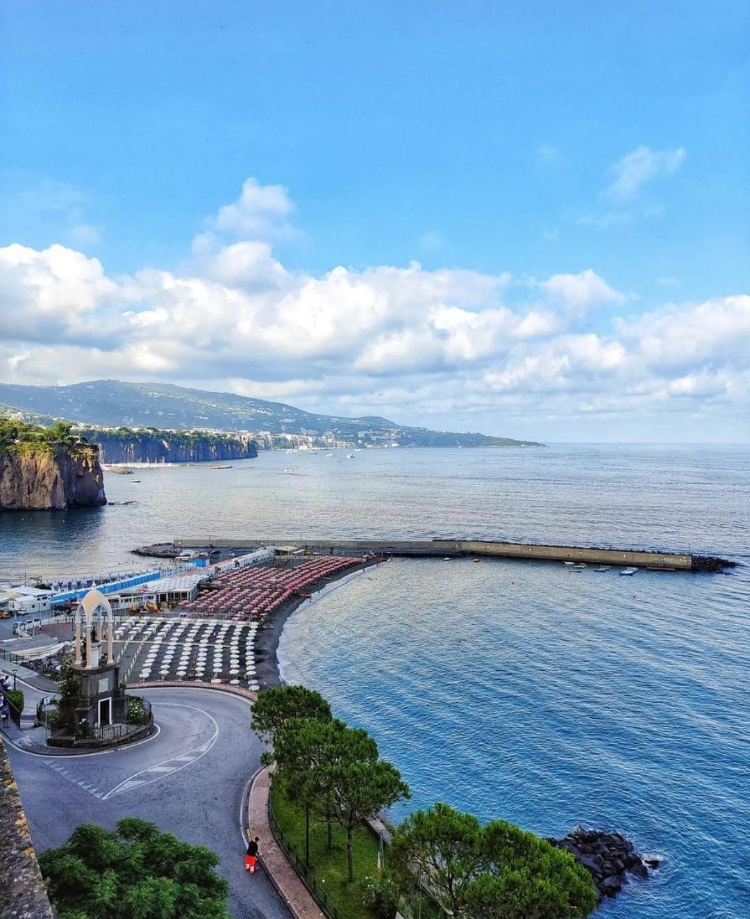 Casa Vacanza "Nonna Matilde" A Meta Di Sorrento, 600Mt Dal Mare, Casa Per 4 Экстерьер фото